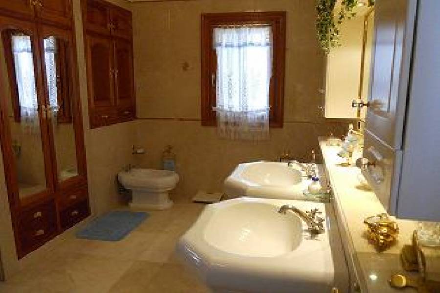 Santa Cruz de Tenerife,Santa Cruz de Tenerife,España,5 Bedrooms Bedrooms,4 BathroomsBathrooms,Casas,3644
