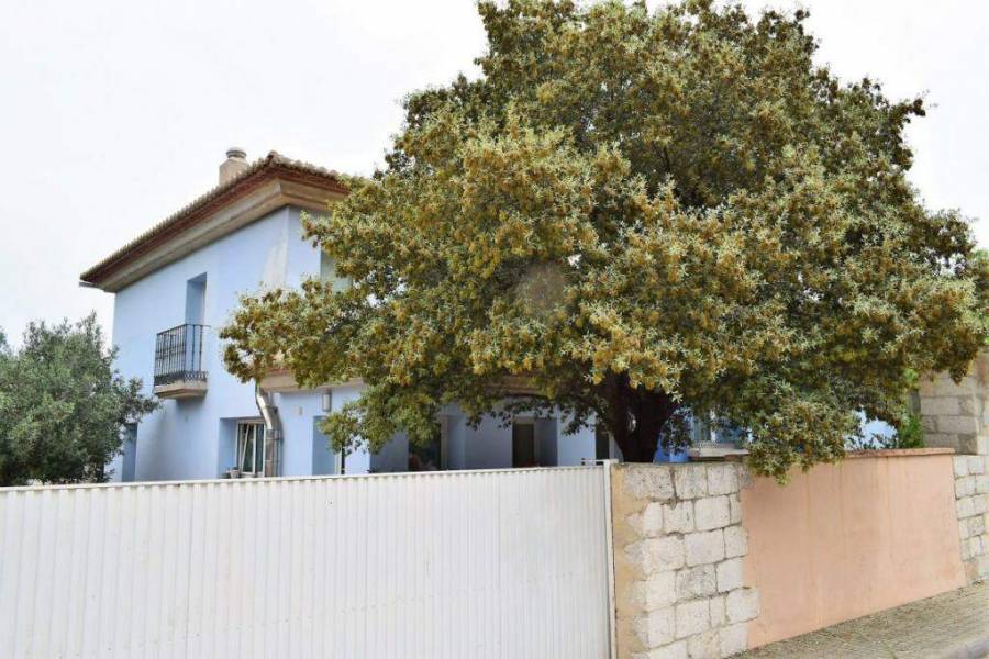 Dénia,Alicante,España,4 Bedrooms Bedrooms,3 BathroomsBathrooms,Chalets,29565