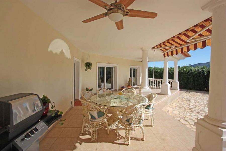 Pedreguer,Alicante,España,4 Bedrooms Bedrooms,4 BathroomsBathrooms,Chalets,29594