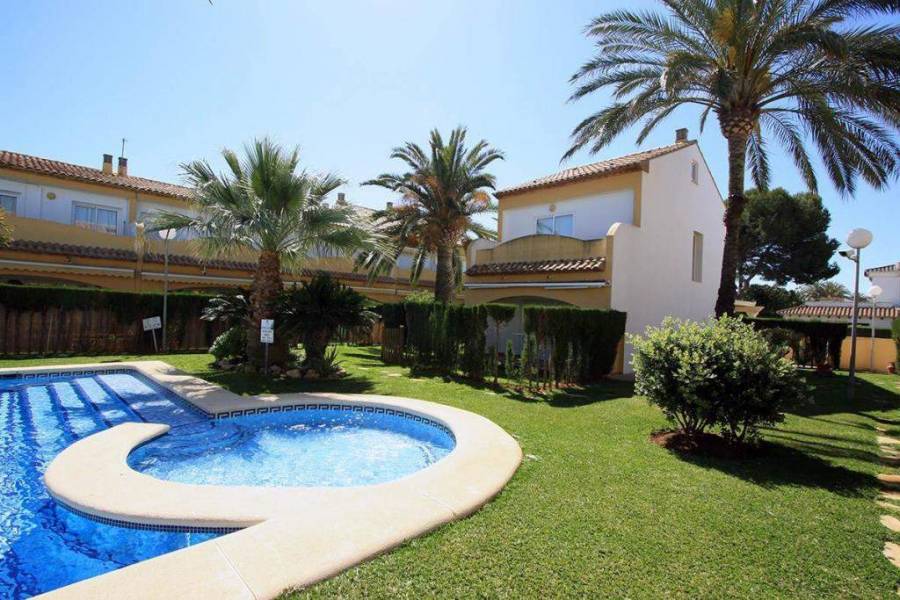 Dénia,Alicante,España,3 Bedrooms Bedrooms,2 BathroomsBathrooms,Chalets,29612