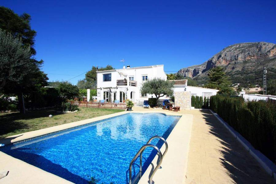 Javea-Xabia,Alicante,España,6 Bedrooms Bedrooms,2 BathroomsBathrooms,Chalets,29615