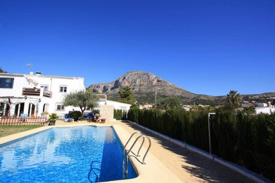 Javea-Xabia,Alicante,España,6 Bedrooms Bedrooms,2 BathroomsBathrooms,Chalets,29615