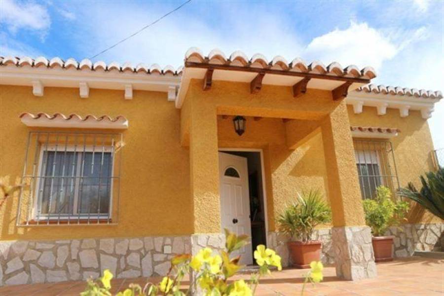 Dénia,Alicante,España,3 Bedrooms Bedrooms,2 BathroomsBathrooms,Chalets,29621