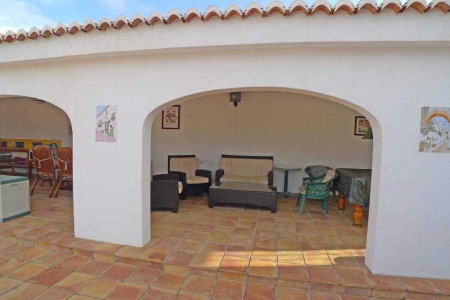 Orba,Alicante,España,3 Bedrooms Bedrooms,3 BathroomsBathrooms,Chalets,29638