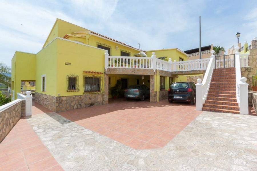 Tormos,Alicante,España,6 Bedrooms Bedrooms,3 BathroomsBathrooms,Chalets,29643