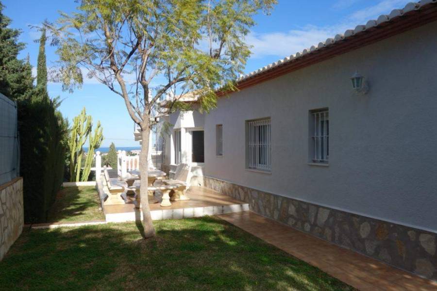 Dénia,Alicante,España,4 Bedrooms Bedrooms,3 BathroomsBathrooms,Chalets,29656