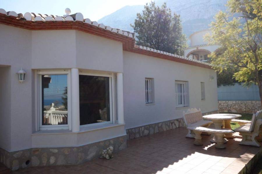 Dénia,Alicante,España,4 Bedrooms Bedrooms,3 BathroomsBathrooms,Chalets,29656