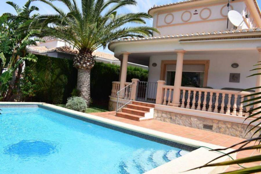 Dénia,Alicante,España,2 Bedrooms Bedrooms,2 BathroomsBathrooms,Chalets,29675