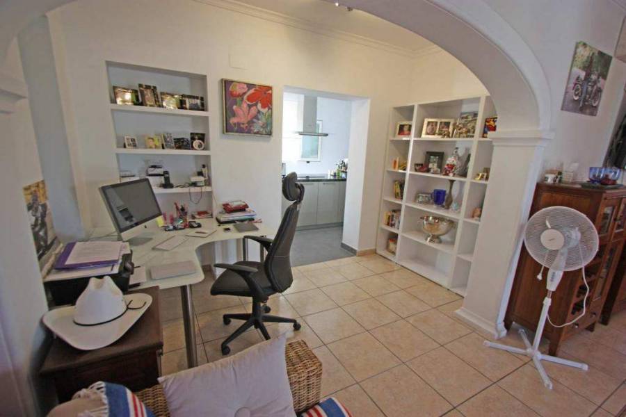Orba,Alicante,España,3 Bedrooms Bedrooms,2 BathroomsBathrooms,Chalets,29694