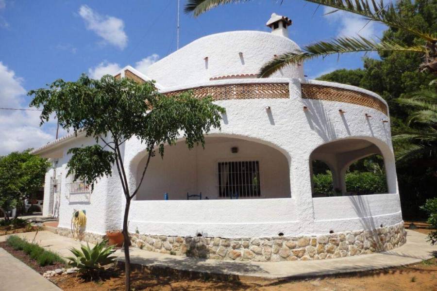 Dénia,Alicante,España,4 Bedrooms Bedrooms,2 BathroomsBathrooms,Chalets,29710
