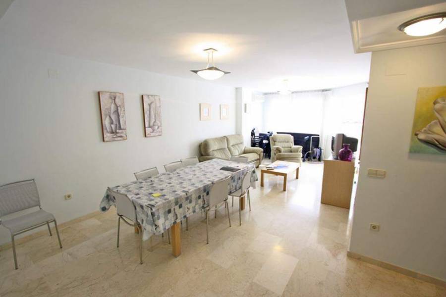 Dénia,Alicante,España,3 Bedrooms Bedrooms,2 BathroomsBathrooms,Apartamentos,29727