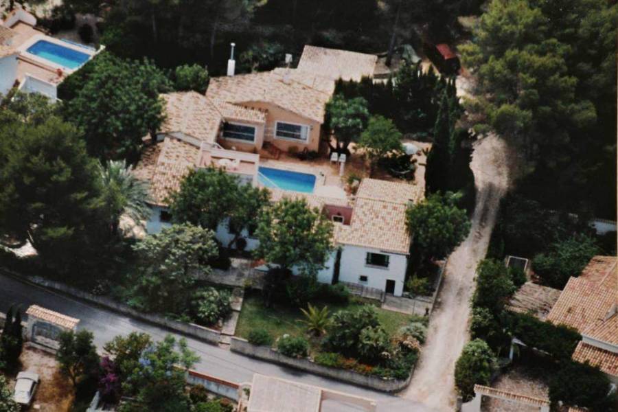 Benidoleig,Alicante,España,4 Bedrooms Bedrooms,2 BathroomsBathrooms,Chalets,29731