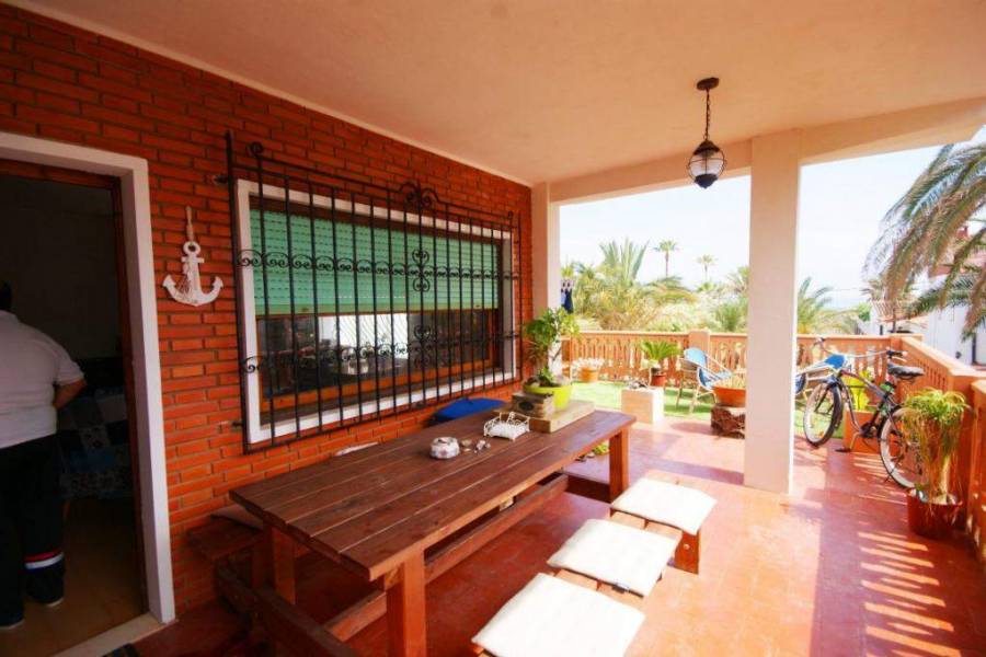 Dénia,Alicante,España,8 Bedrooms Bedrooms,4 BathroomsBathrooms,Chalets,29732
