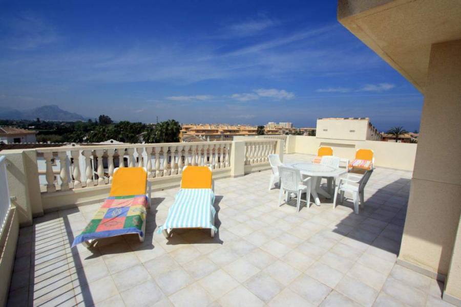 Dénia,Alicante,España,3 Bedrooms Bedrooms,2 BathroomsBathrooms,Apartamentos,29738