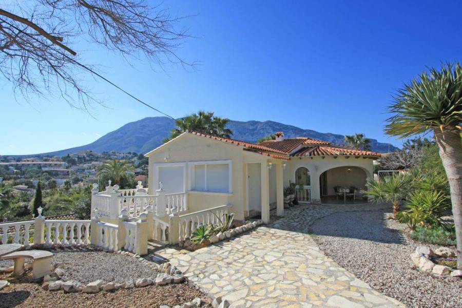 Dénia,Alicante,España,5 Bedrooms Bedrooms,3 BathroomsBathrooms,Chalets,29749