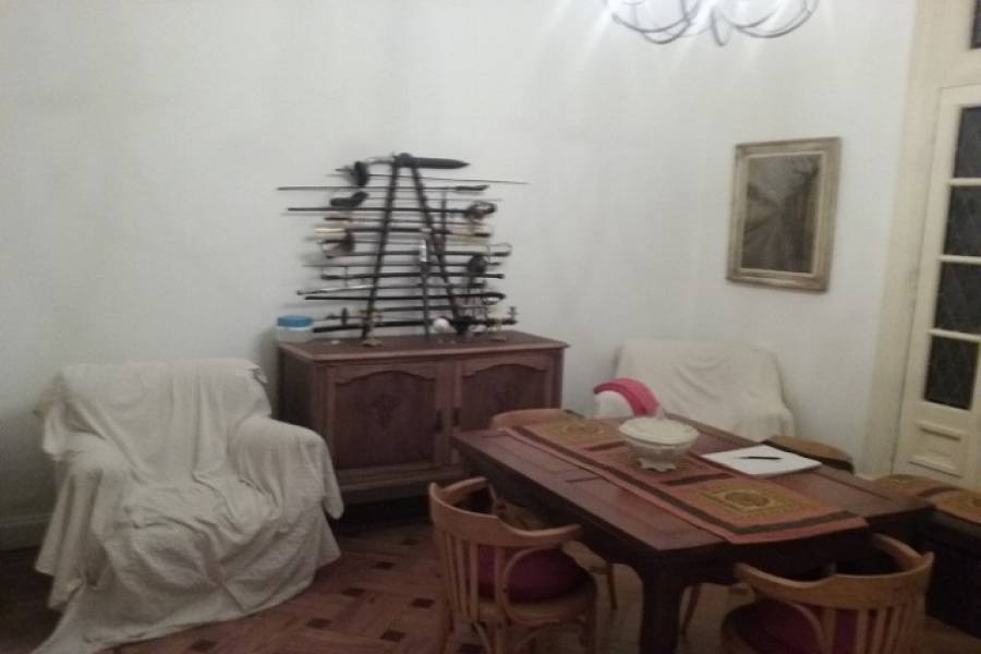 IMPERDIBLE! VER INFO...,4 Bedrooms Bedrooms,2 BathroomsBathrooms,PH Tipo Casa,Pasaje La Porteña,1260