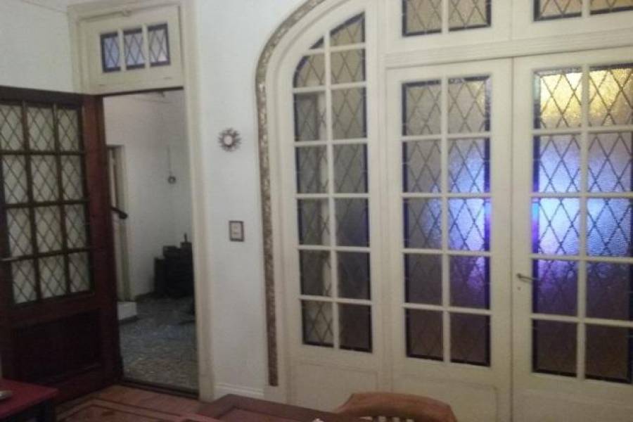 IMPERDIBLE! VER INFO...,4 Bedrooms Bedrooms,2 BathroomsBathrooms,PH Tipo Casa,Pasaje La Porteña,1260