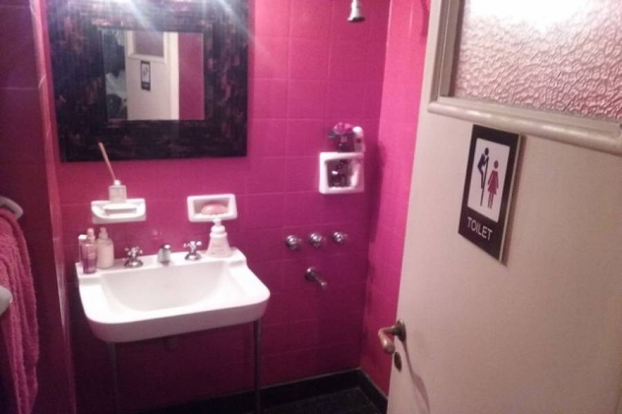 IMPERDIBLE! VER INFO...,4 Bedrooms Bedrooms,2 BathroomsBathrooms,PH Tipo Casa,Pasaje La Porteña,1260