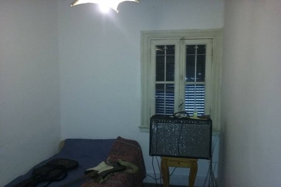 IMPERDIBLE! VER INFO...,4 Bedrooms Bedrooms,2 BathroomsBathrooms,PH Tipo Casa,Pasaje La Porteña,1260