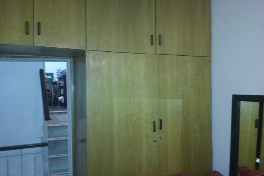 IMPERDIBLE! VER INFO...,4 Bedrooms Bedrooms,2 BathroomsBathrooms,PH Tipo Casa,Pasaje La Porteña,1260