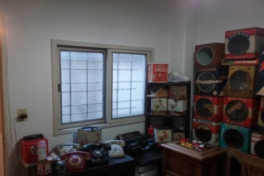 IMPERDIBLE! VER INFO...,4 Bedrooms Bedrooms,2 BathroomsBathrooms,PH Tipo Casa,Pasaje La Porteña,1260