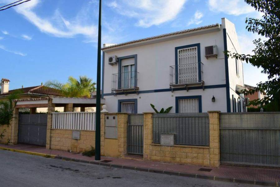Dénia,Alicante,España,2 Bedrooms Bedrooms,2 BathroomsBathrooms,Chalets,29763