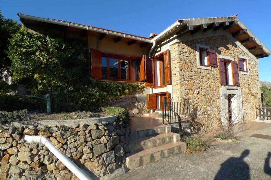 Castell de Castells,Alicante,España,2 Bedrooms Bedrooms,2 BathroomsBathrooms,Chalets,29780