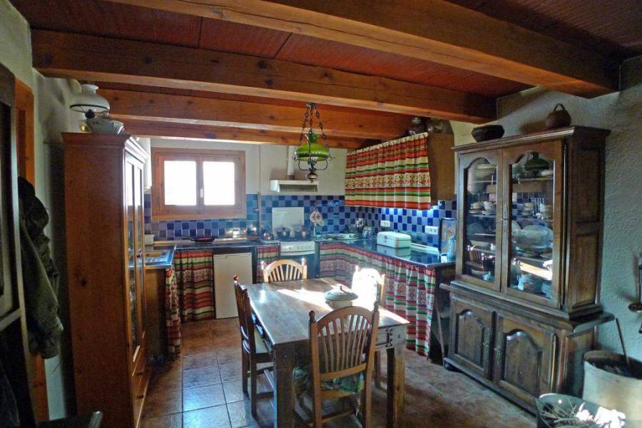 Castell de Castells,Alicante,España,2 Bedrooms Bedrooms,2 BathroomsBathrooms,Chalets,29780