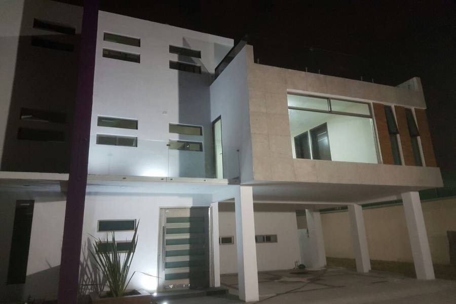 Metepec,Estado de Mexico,Mexico,3 Bedrooms Bedrooms,3 BathroomsBathrooms,Casas,5 de mayo,la Providencia,3669