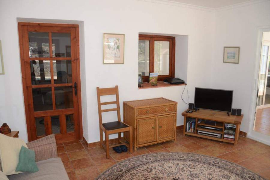 Jalon-Xalo,Alicante,España,4 Bedrooms Bedrooms,3 BathroomsBathrooms,Chalets,29792