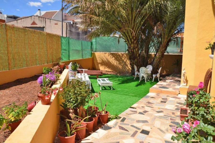 Ondara,Alicante,España,8 Bedrooms Bedrooms,5 BathroomsBathrooms,Chalets,29803
