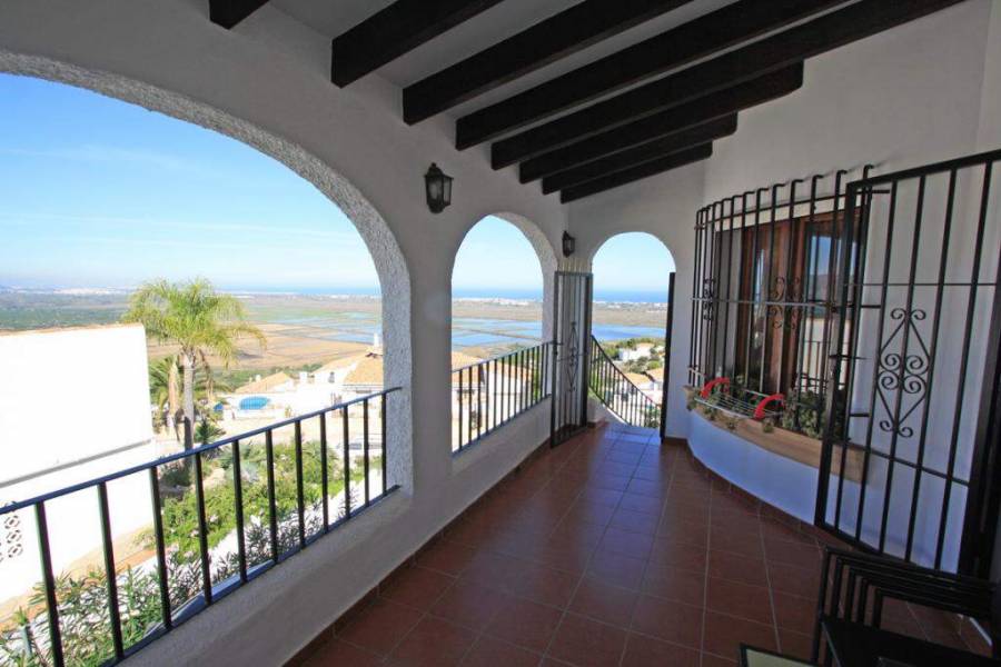 Pego,Alicante,España,4 Bedrooms Bedrooms,3 BathroomsBathrooms,Chalets,29826