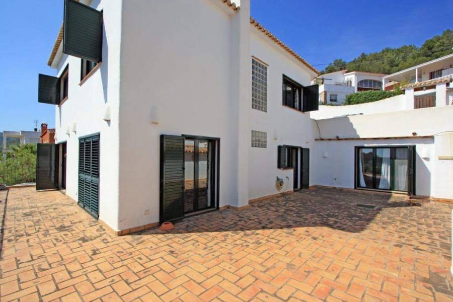 Dénia,Alicante,España,5 Bedrooms Bedrooms,3 BathroomsBathrooms,Chalets,29827
