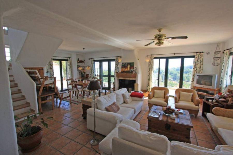 Dénia,Alicante,España,5 Bedrooms Bedrooms,3 BathroomsBathrooms,Chalets,29827