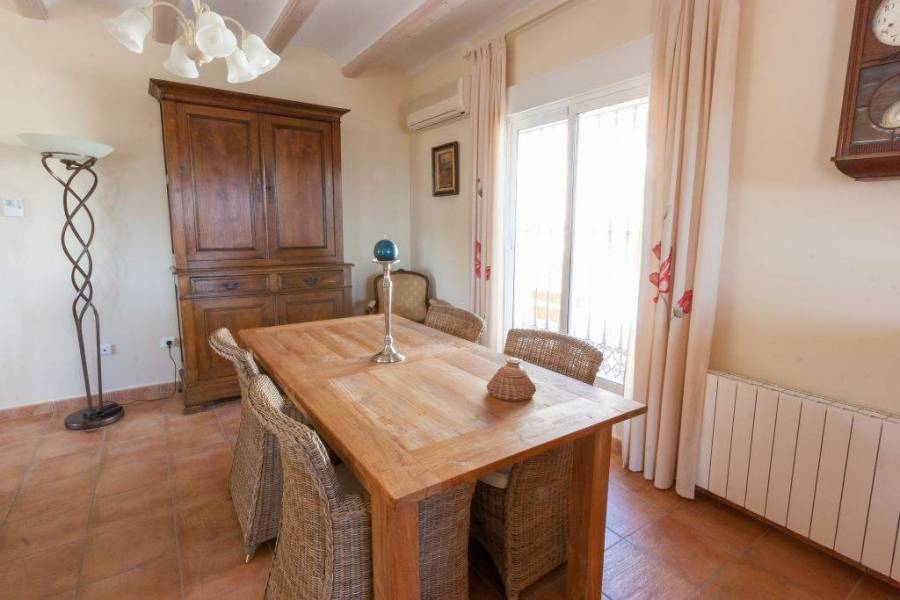 Orba,Alicante,España,3 Bedrooms Bedrooms,2 BathroomsBathrooms,Chalets,29832