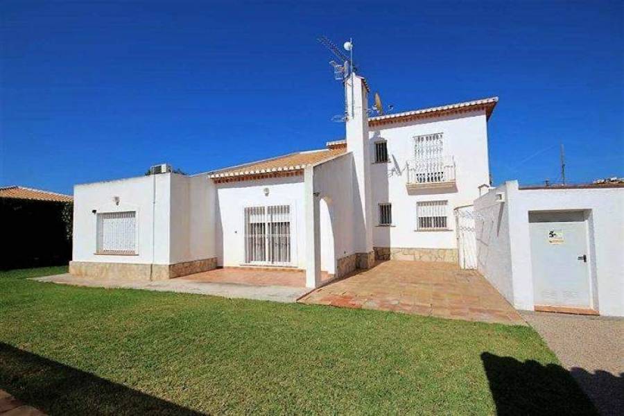 Dénia,Alicante,España,3 Bedrooms Bedrooms,3 BathroomsBathrooms,Chalets,29834