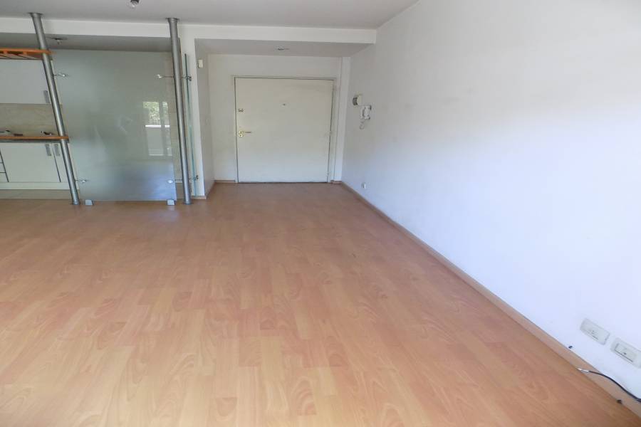 Ciudad Autónoma de Buenos Aires,Capital Federal,2 Habitaciones Habitaciones,1 BañoBaños,Departamentos,Av.San Pedrito ,2,1261