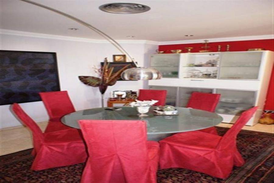 Dénia,Alicante,España,4 Bedrooms Bedrooms,3 BathroomsBathrooms,Chalets,29867