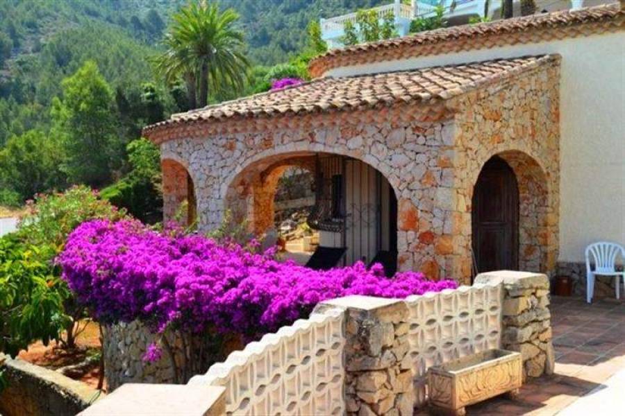 Dénia,Alicante,España,3 Bedrooms Bedrooms,2 BathroomsBathrooms,Chalets,29901