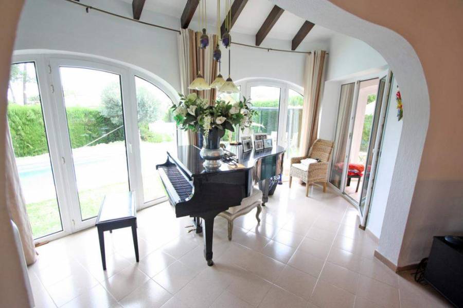 Dénia,Alicante,España,3 Bedrooms Bedrooms,2 BathroomsBathrooms,Chalets,29904