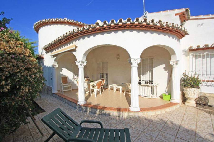 Els Poblets,Alicante,España,3 Bedrooms Bedrooms,2 BathroomsBathrooms,Chalets,29907