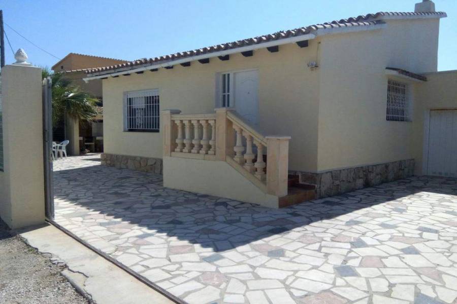 Dénia,Alicante,España,3 Bedrooms Bedrooms,1 BañoBathrooms,Chalets,29943