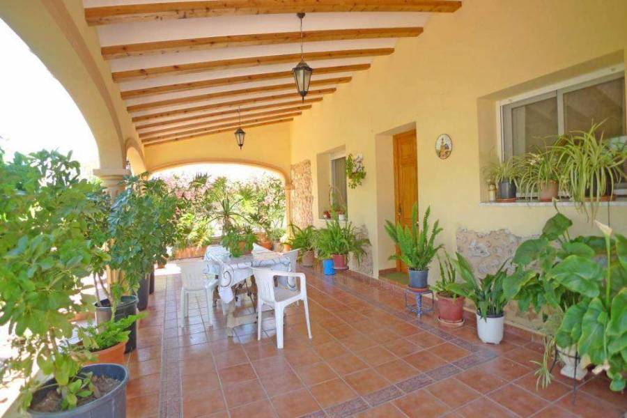 Jalon-Xalo,Alicante,España,4 Bedrooms Bedrooms,2 BathroomsBathrooms,Chalets,29969