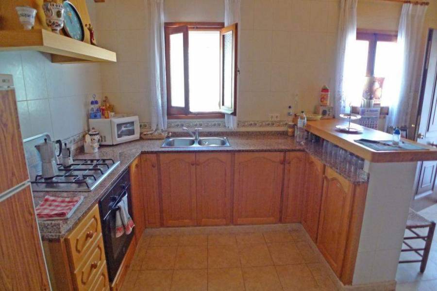 Jalon-Xalo,Alicante,España,4 Bedrooms Bedrooms,2 BathroomsBathrooms,Chalets,29969