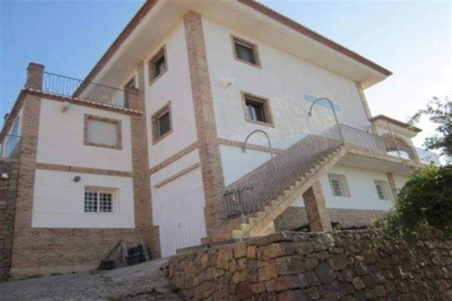 Dénia,Alicante,España,3 Bedrooms Bedrooms,2 BathroomsBathrooms,Chalets,30050