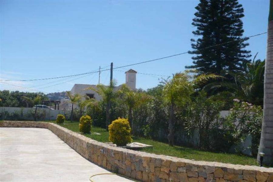 Dénia,Alicante,España,4 Bedrooms Bedrooms,3 BathroomsBathrooms,Chalets,30094