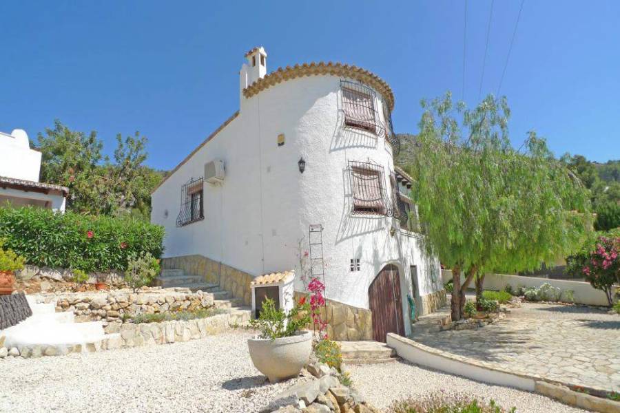 Alcalalí,Alicante,España,3 Bedrooms Bedrooms,2 BathroomsBathrooms,Chalets,30166