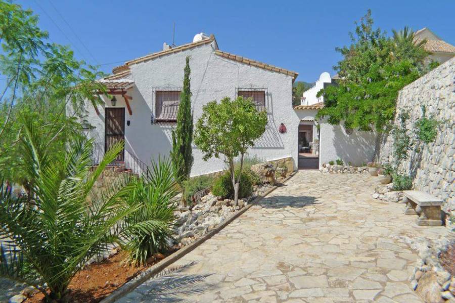 Alcalalí,Alicante,España,3 Bedrooms Bedrooms,2 BathroomsBathrooms,Chalets,30166