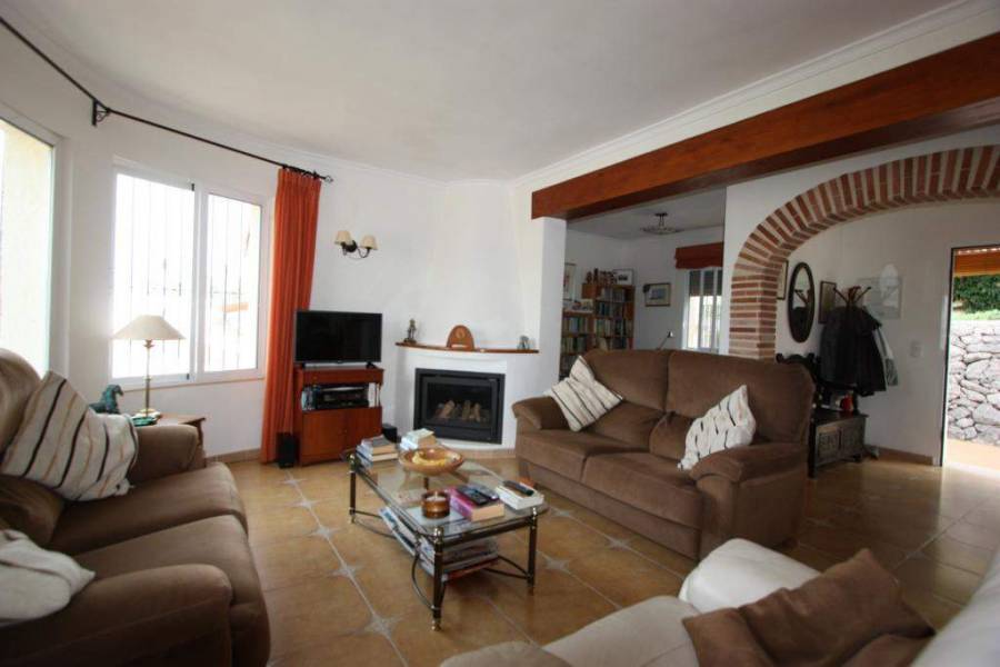 Benidoleig,Alicante,España,3 Bedrooms Bedrooms,2 BathroomsBathrooms,Chalets,30171