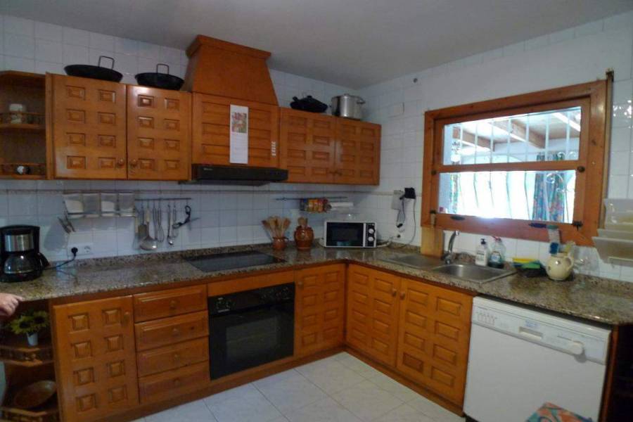 Parcent,Alicante,España,3 Bedrooms Bedrooms,2 BathroomsBathrooms,Chalets,30199
